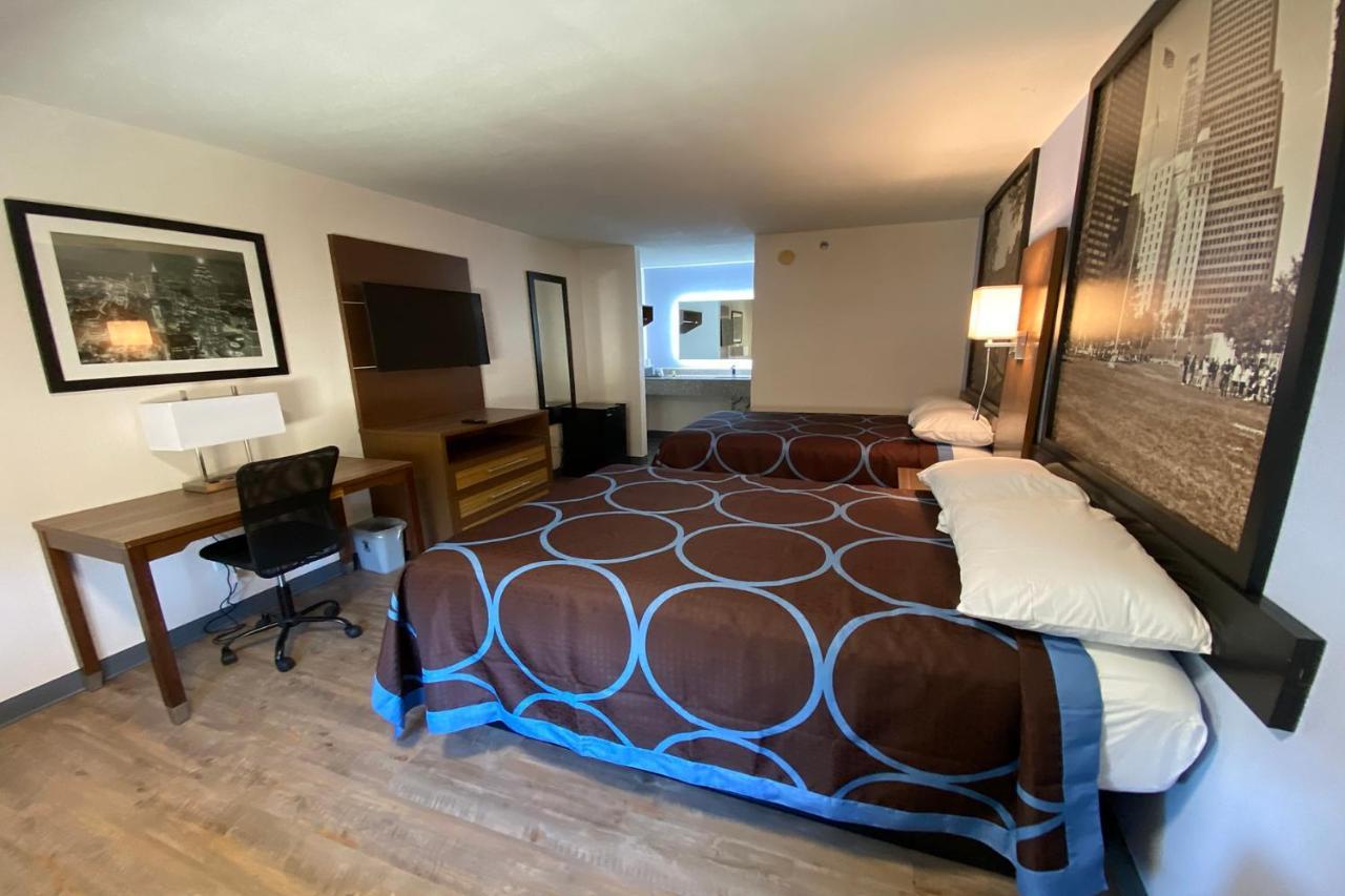 Super 8 By Wyndham Marietta/West/Atl Area Hotel Exterior photo